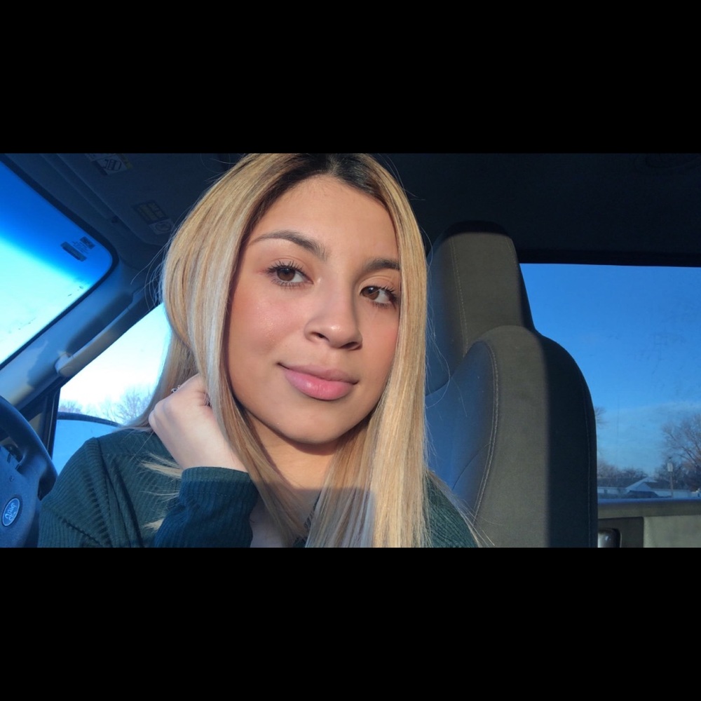 Meet your Posher, Skarleth